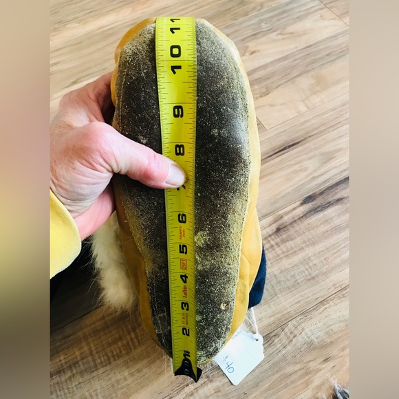 Indigenous Vintage Hand crafted bootie leather/felt/fur/beaded. Men 10.5 Lady 11 - Picture 4 of 14